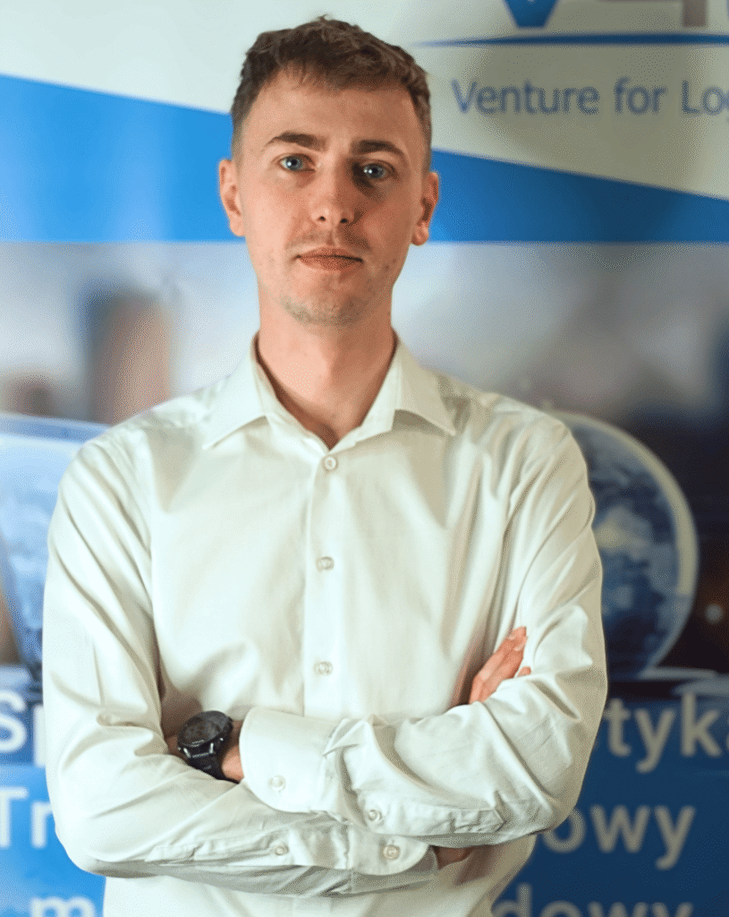 JAKUB TOMCZAK